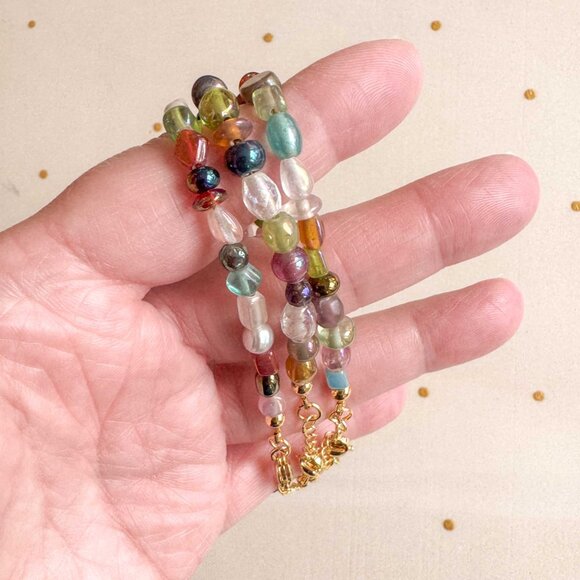 Handmade Adjustable Y2K Colourful Beaded Bracelet - Picture 3 of 10